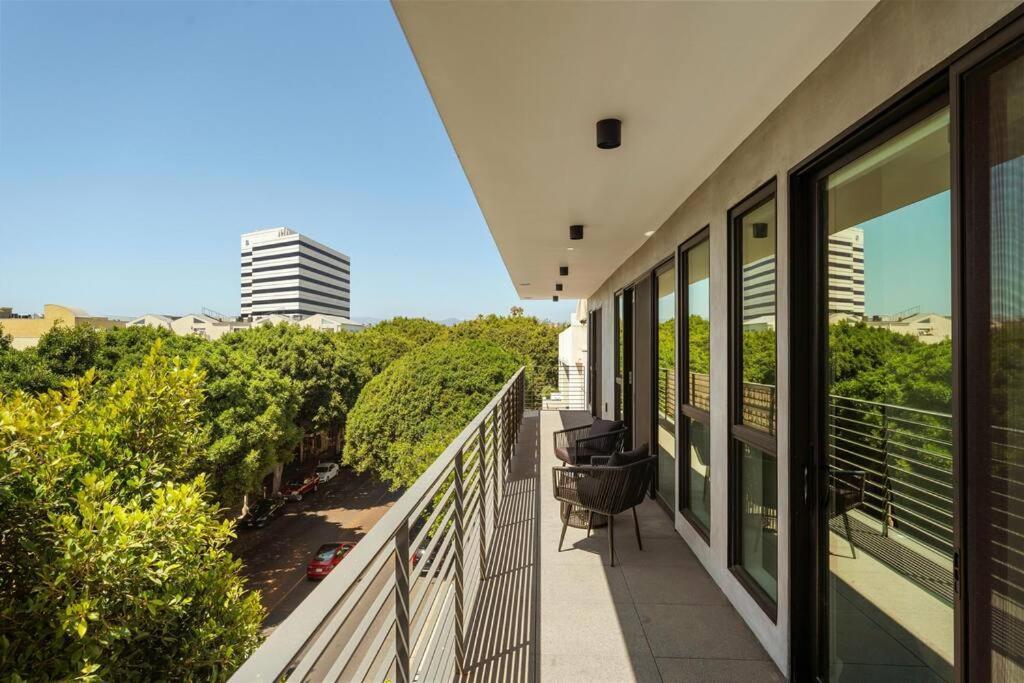 Ocean Views Indulge In Coastal Luxury Stunning 3Br Apartment Los Angeles Exterior photo